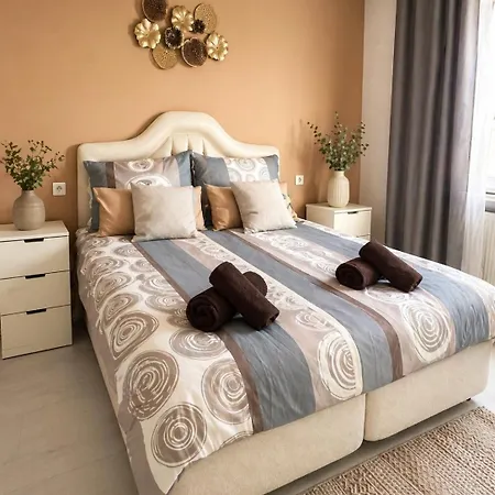 Moderne 3-zimmer-wohnung In Unmittelbarer Naehe Zur Apartment