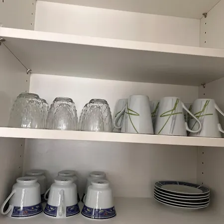 Apartment Moderne 3-zimmer-wohnung In Unmittelbarer Naehe Zur *